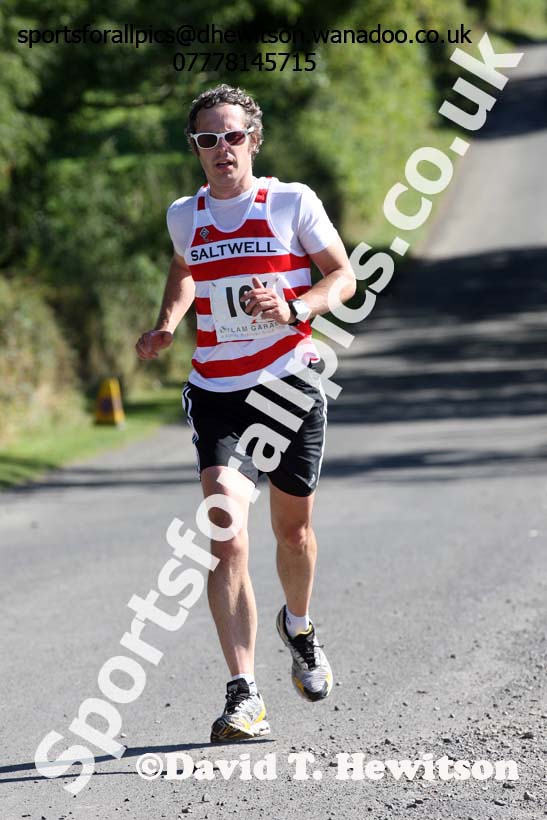 Kevin Kendall (Saltwell Harriers), Tynedale Jelly Tea 10 Mile Road Race, Hexham. Photo: David T. Hewitson/Sports for All Pics